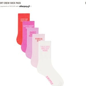 Skims socks
